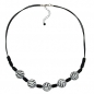 Mobile Preview: Halskette Kunststoffperlen Wellenperle weiß-schwarz Kordel schwarz 50cm