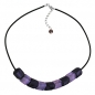 Preview: Halskette Schrägperle Kunststoff lila-seidig und flieder-marmoriert Vollgummi schwarz 45cm, ohne Dekoration