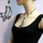 Mobile Preview: Halskette Ring Aluminium hellgrau Perlen altsilberfarben grau Kordel schwarz 80cm