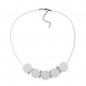 Preview: Halskette Spiralperle weiß-matt silberglänzend Kunststoffperlen mit Silikonschnur weiß 45cm, ohne Dekoration