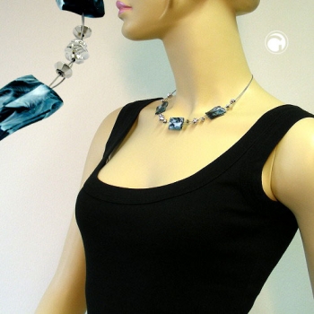 Halskette Drahtkette Viereck gewellt stahlblau-weiß Kunststoffperlen 45cm