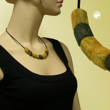 Halskette Schrägperle Kunststoff gelb-marmoriert und grün-marmoriert Vollgummi schwarz 45cm