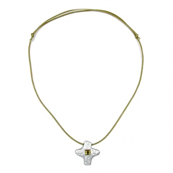 Halskette Anhänger Kreuz Metallguss matt-silberfarben Glasstein Kordel oliv 70cm, ohne Dekoration