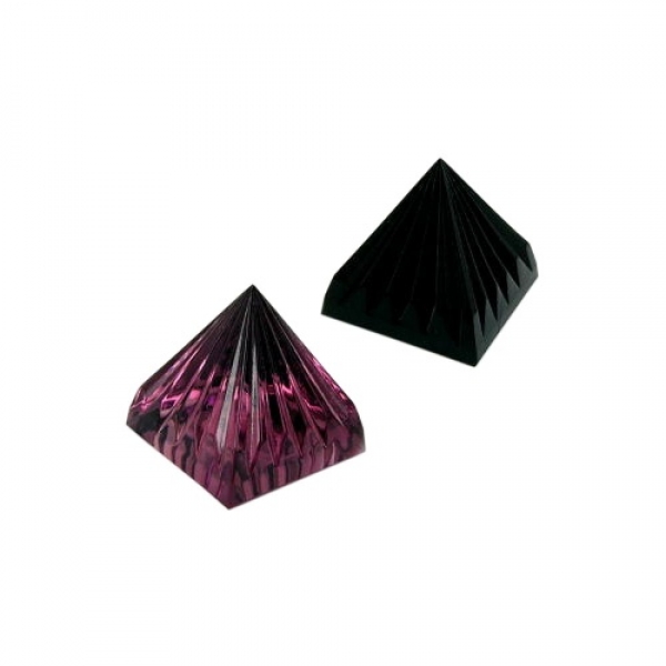 Set Tischdekoration 28x30mm 3 kleine Pyramiden aus Glas 2x schwarz 1x lila, ohne Dekoration